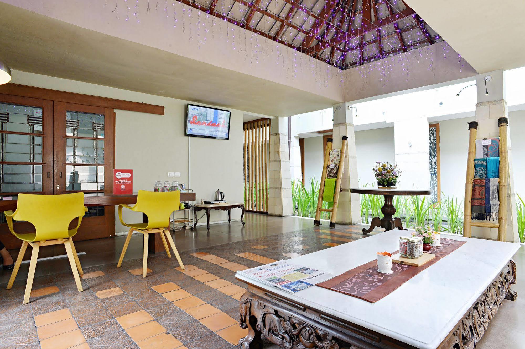Zen Cibeunying Riau Hotel