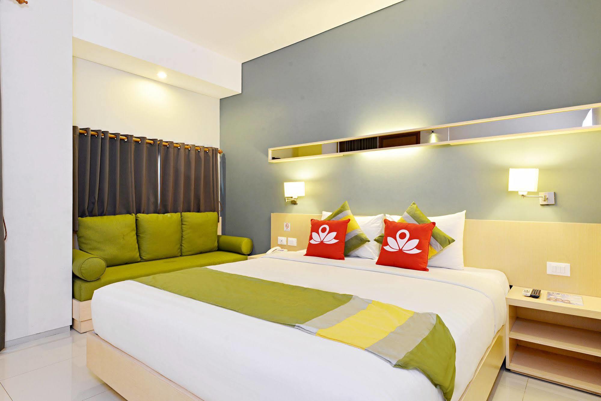 Zen Cibeunying Riau Hotel