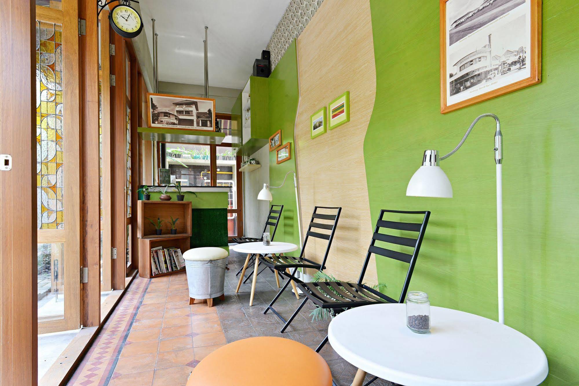 Hotel Zen Cibeunying Riau Bandung