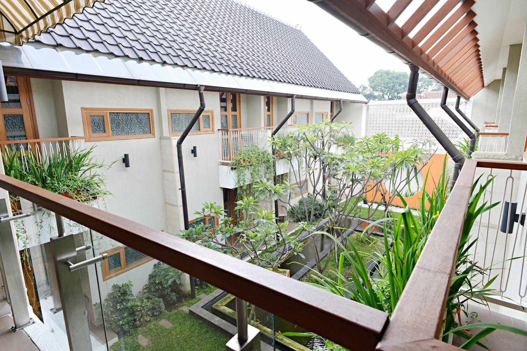 Zen Cibeunying Riau Hotel 3*